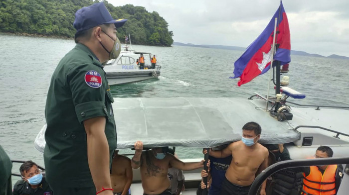 Kambodža: Spasioci i dalje traže 10 Kineza posle potonuća čamca