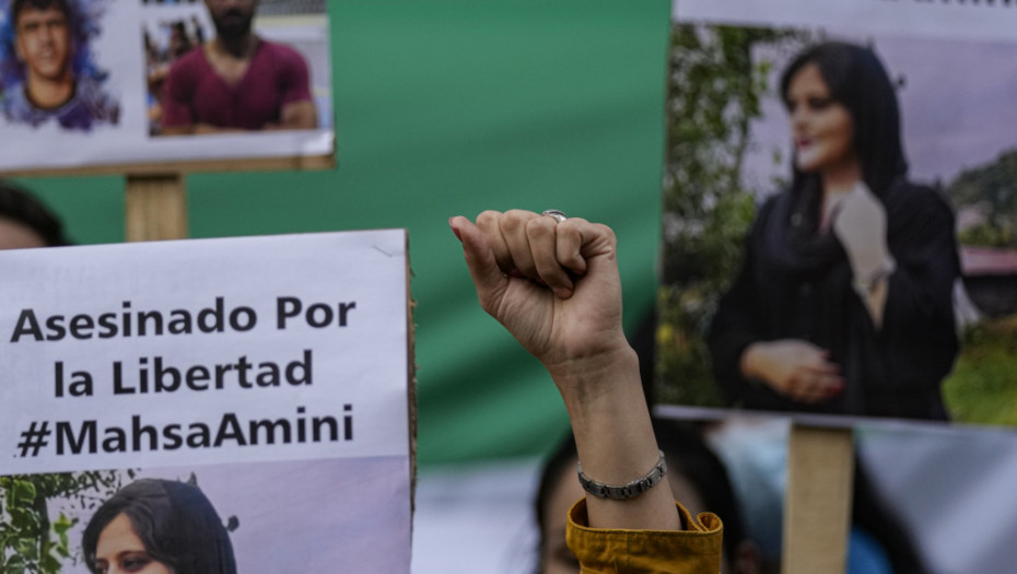 Advokat: Porodici preminule Mahse Amini zabranjeno da napusti Iran