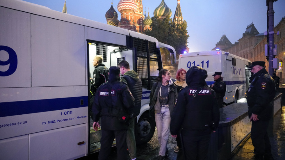 Na protestima protiv mobilizacije širom Rusije uhapšeno 730 ljudi
