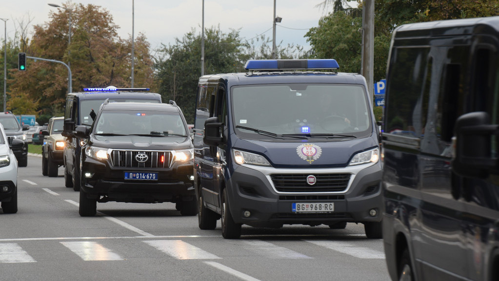 Blindirana vozila i specijalci ispred suda u Ustaničkoj: Nastavlja se pripremno ročište u slučaju Belivuka i Miljkovića
