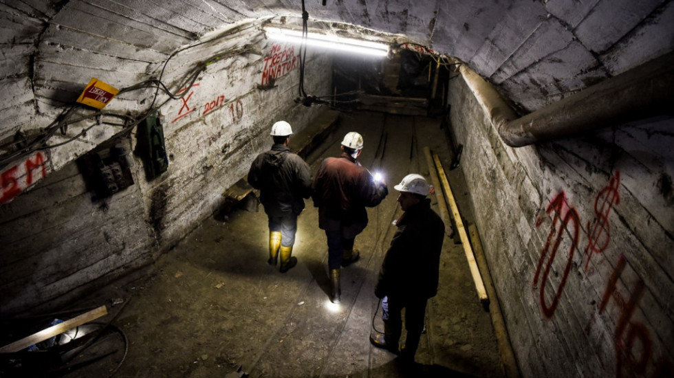 Rudari koji su bili zarobljeni u rudniku Trepča izašli na površinu