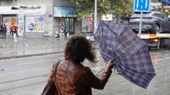 RHMZ izdao upozorenje: Olujni vetar i jaka kiša, crveni meteoalarm u Banatu, narandžasti u još tri regiona