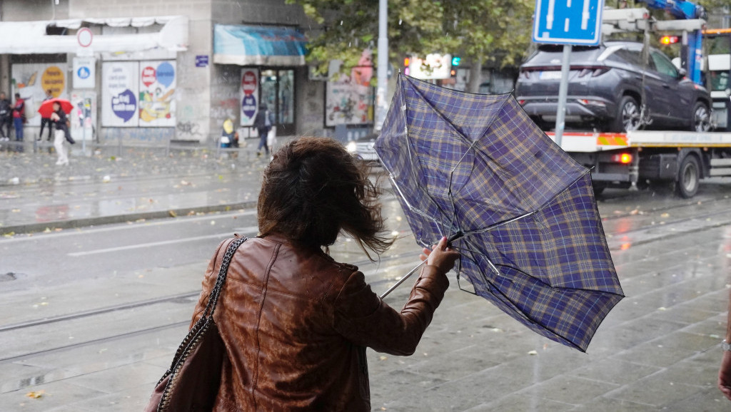 Oblačno, kišno i sa udarima vetra olujne jačine: Kada će u Srbiji prestati da duva košava