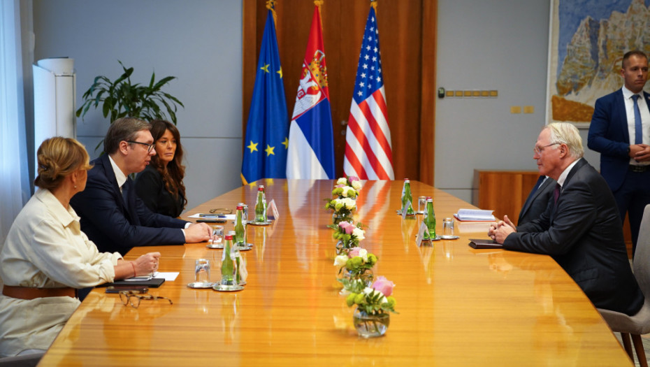 Aleksandar Vučić s ambasadorom SAD: Razgovori o bilateralnim odnosima i problemima Zapadnog Balkana