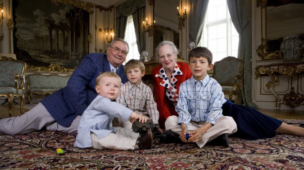 Danska kraljica unučićima oduzima kraljevske titule: Majka dvojice prinčeva poručila da se "deca osećaju izopšteno"
