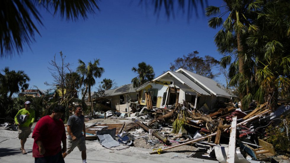 U SAD 30 ljudi stradalo od posledica uragana Ijan