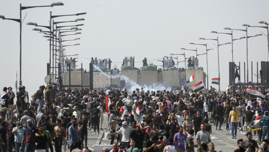 Iračke snage ubile dvoje, a ranile 17 demonstranata na protestima na jugu zemlje