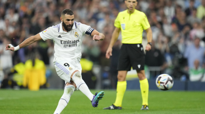 Benzema promašio penal za Real, golman Erera poneo bod u Pamplonu