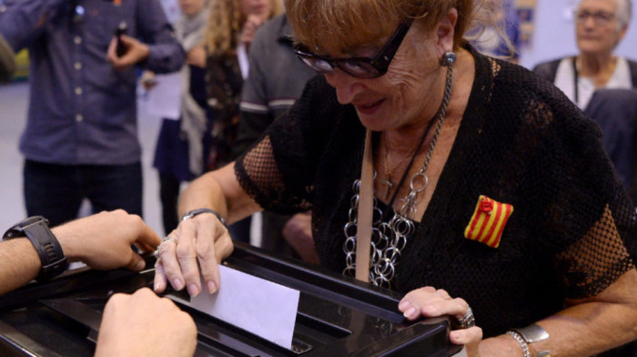 Katalonci danas izlaze na regionalne izbore, kandidat i proterani Pučdemon