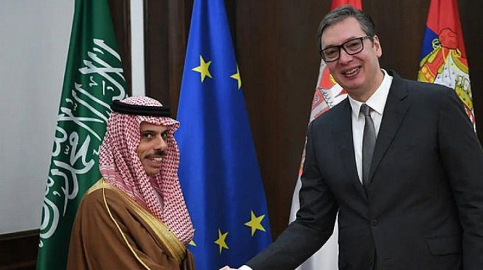 Vučić se sastao sa šefom diplomatije Saudijske Arabije: Srbija zainteresovana za produbljivanje saradnje