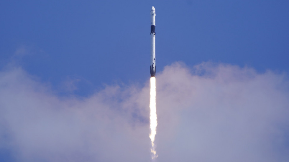 Južna Koreja lansirala satelit u nisku Zemljinu orbitu iz američke baze u Kaliforniji