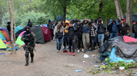 Kod Srpskog Krstura pronađeno 200 ilegalnih migranata - zaplenjena tri pištolja, automatska puška, noževi i mačete