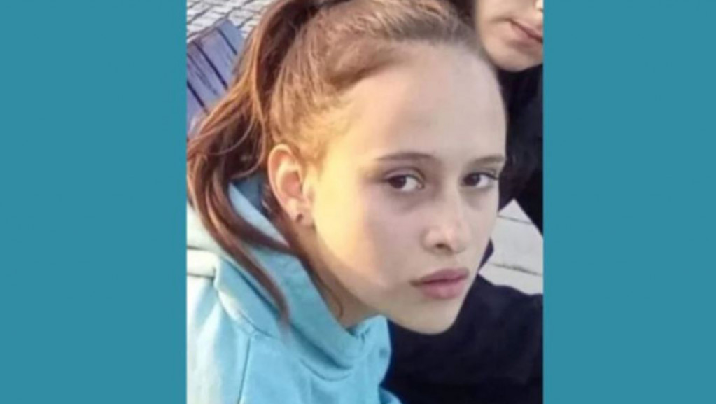 Nestala trinaestogodišnja devojčica u Kragujevcu, poslednji put je viđena juče oko 21 čas u Šoping centru