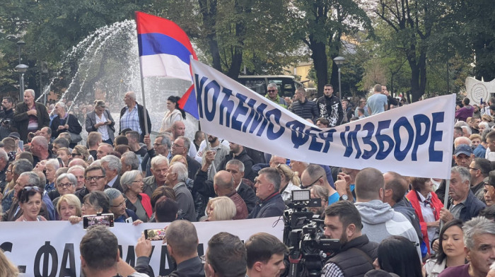 Protestna šetnja u Banjaluci, opozicija zahteva novo brojanje glasova u Republici Srpskoj