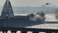 Eksplozije na Kerčkom mostu odjekuju u Kremlju: Moskva sprema odgovor na napad na ruski simbol na Krimu