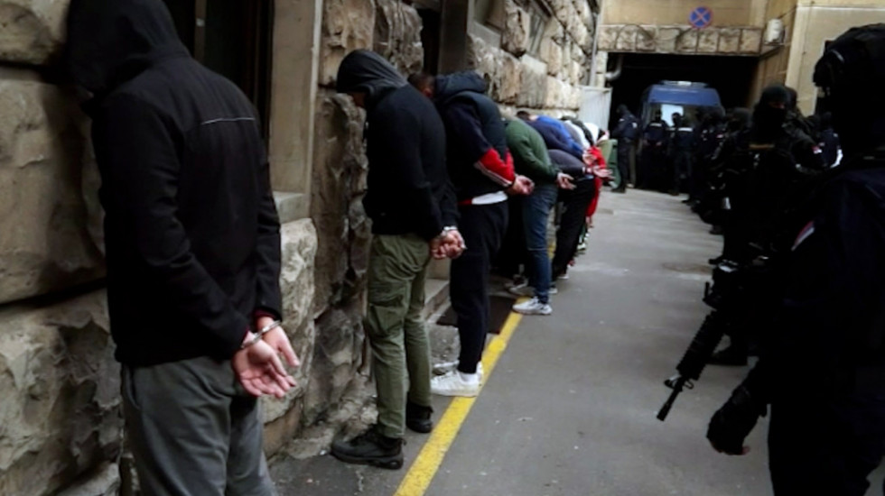 Pritvor za 22 osobe osumnjičene za napad na policiju tokom Europrajda