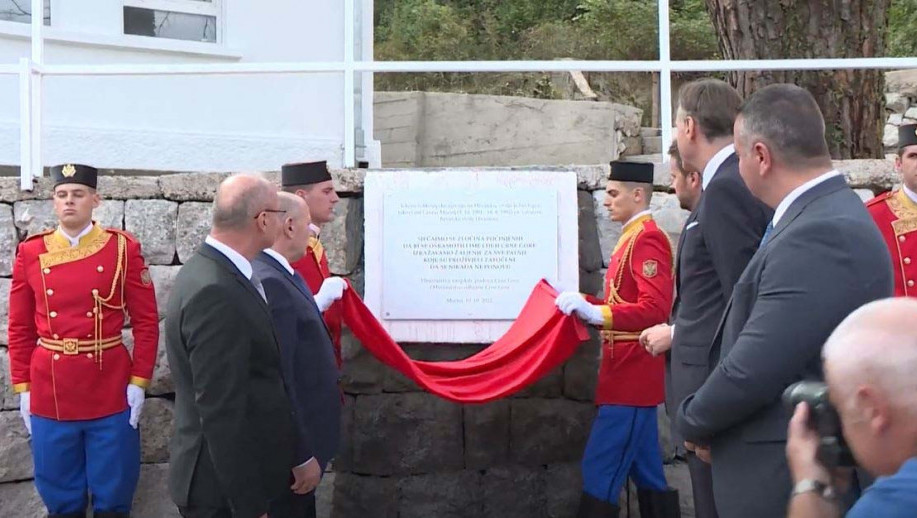 Inspekcija naložila uklanjanje spomen ploče hrvatskim žrtvama logora Morinj u Crnoj Gori