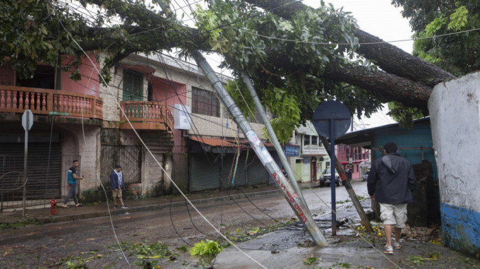 Uragan Hulija u centralnoj Americi: Izlile se reke, najmanje 28 žrtava
