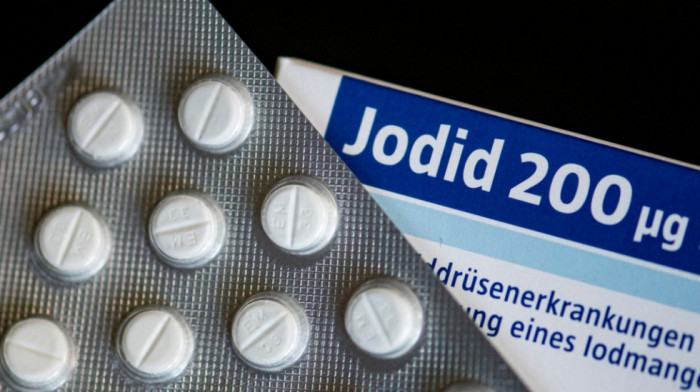 Putinove pretnje pune zalihe lekova protiv zračenja širom sveta: Plakati upozorenja u SAD, tablete joda u Poljskoj
