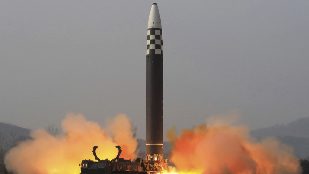 Seul saopštio: Severna Koreja ispalila interkontinentalnu balističku raketu