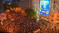 Protesti u Mađarskoj u znak podrške otpuštenim nastavnicima: Hiljade učenika i roditelja dalo podršku prosvetarima