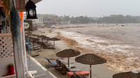 Poplava na Kritu, ima i poginulih: Ulice na ostrvu se pretvorile u reke, aerodrom zatvoren do daljeg (VIDEO)