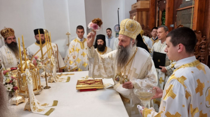 Partijarh Porfirije održao liturgiju u hramu u Vukovaru