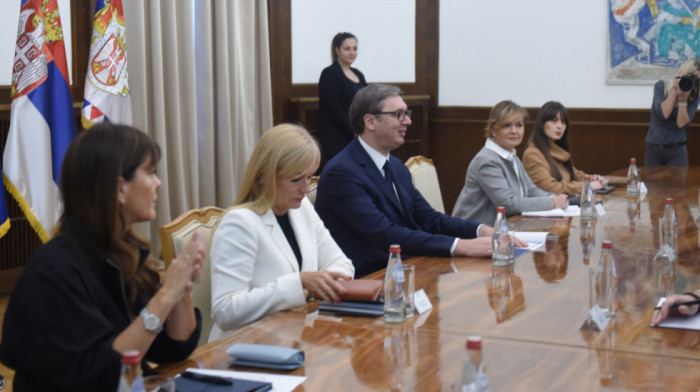 Vučić sa predsednicom Skuštine Crne Gore: "Nastavljamo da jačamo prijateljske veze"