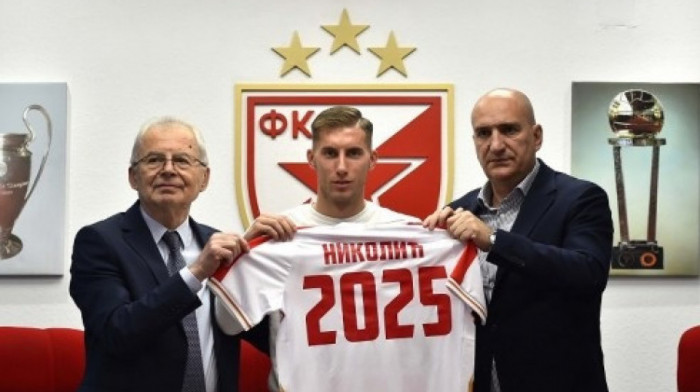 Zvanično: Veljko Nikolić u Zvezdi do 2025. godine