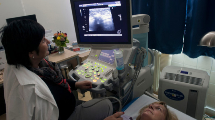 Srbi kasno odlaze kod lekara: Stručnjaci upozoravaju na alarmantnu smrtnost od kardiovaskularnih i onkoloških bolesti