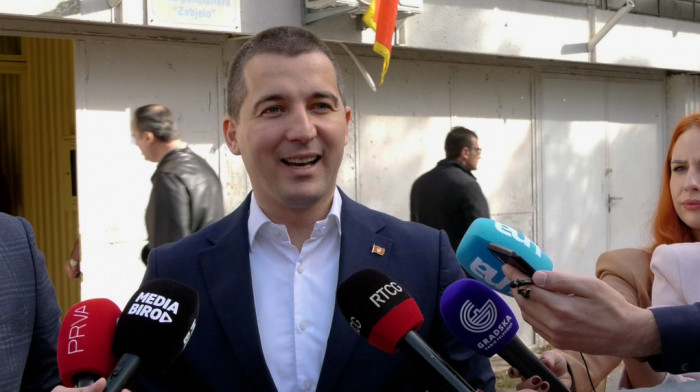 Bečić: Odlučujući glas za izbor vlade ne može doći sa liste koju je predvodio DPS
