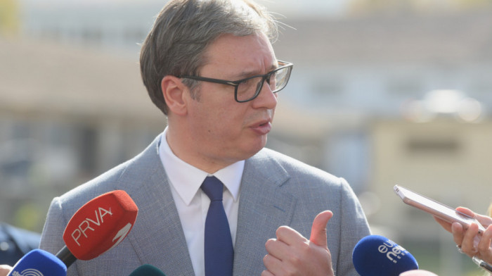 Vučić u Parizu: Danas susret sa Makronom, sutra sa Boreljom