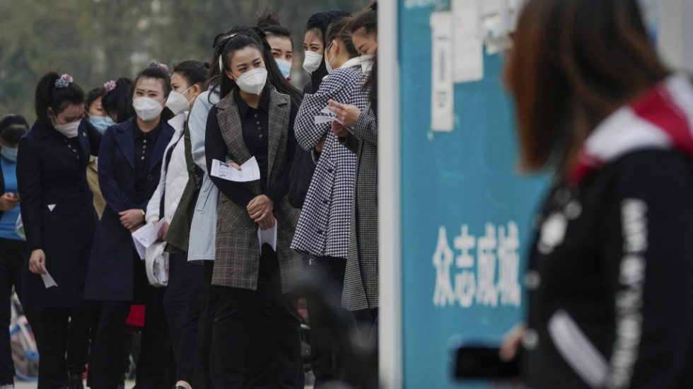 U Kini počela primena prve aerosolne vakcine protiv kovida: Udiše se na usta i dodatna je doza za već imunizovane
