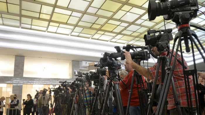 Skupština Srbije usvojila dva medijska zakona