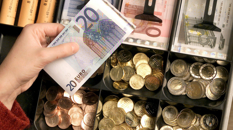 Kurs dinara prema evru iznosi danas 117,2824