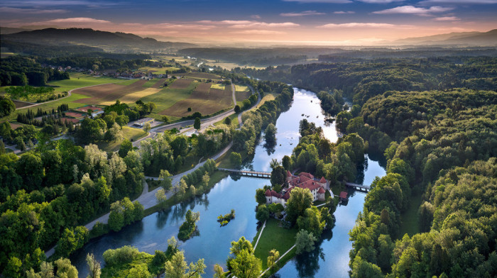 Otočec i Krka, magičan sjaj slovenačke jeseni