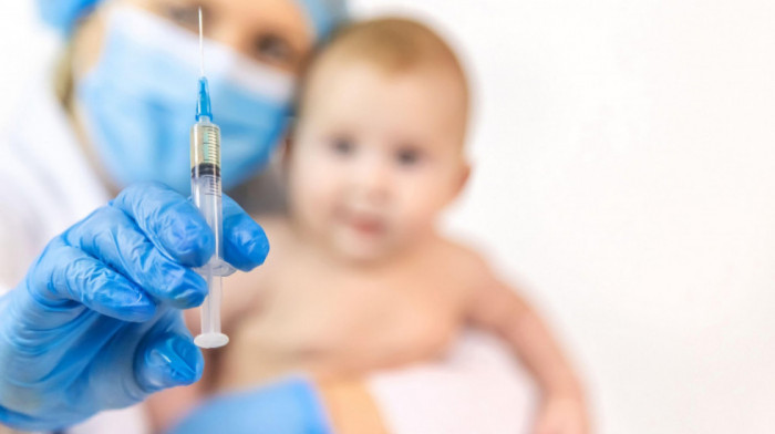 Ministarstvo: Od 676 beba, 608 do sada primilo BCG vakcinu