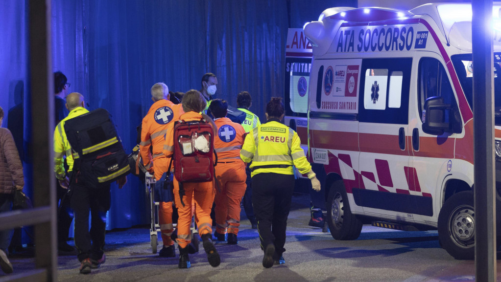 Sudar vozila Hitne pomoći i dečjeg autobusa u Italiji, četiri osobe stradale