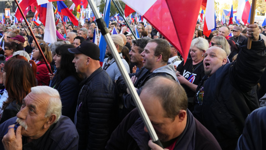 Protest čeških sindikata: Ne žele pomeranje starosne granice za penziju na 68 godina