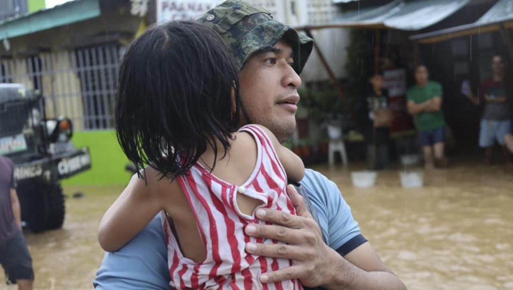 U poplavama na Filipinima poginule 42 osobe