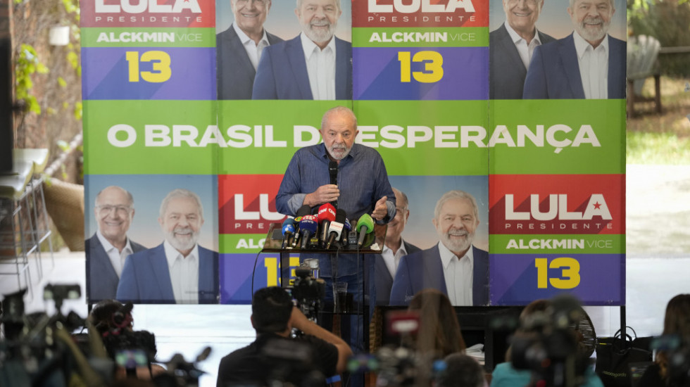 Ne smiruju se tenzije posle izbora u Brazilu: Moguća pretnja bombom predsedniku Da Silvi