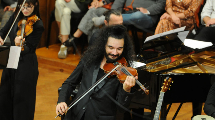 "Muzika koja mi je pomogla da se osećam živim": Violinista Nemanja Radulović održao koncert na Kolarcu