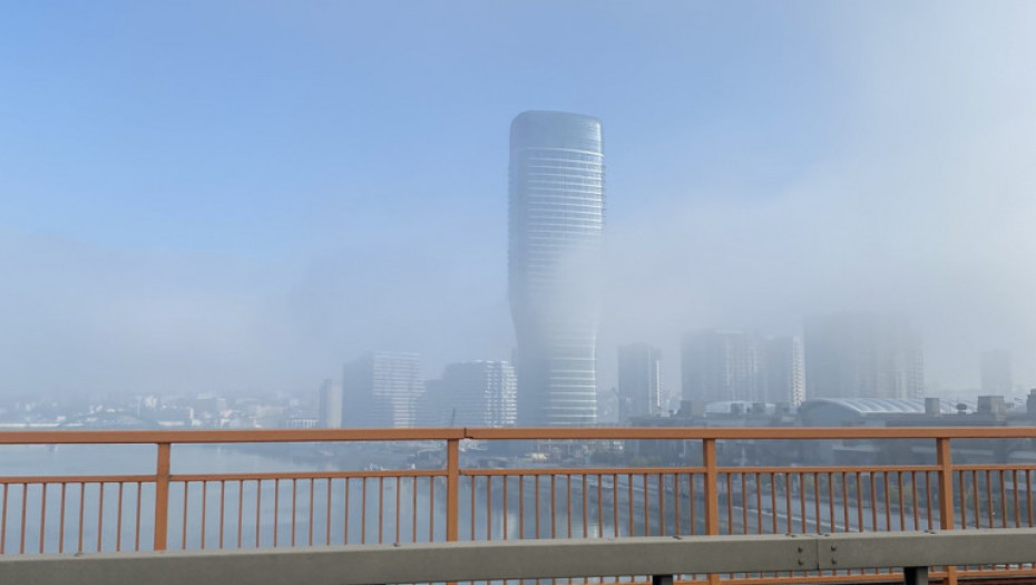 Beograd obavijen maglom, klimatolog Đurđević: "Što je ona čudnije boje, to je zagađenje veće"