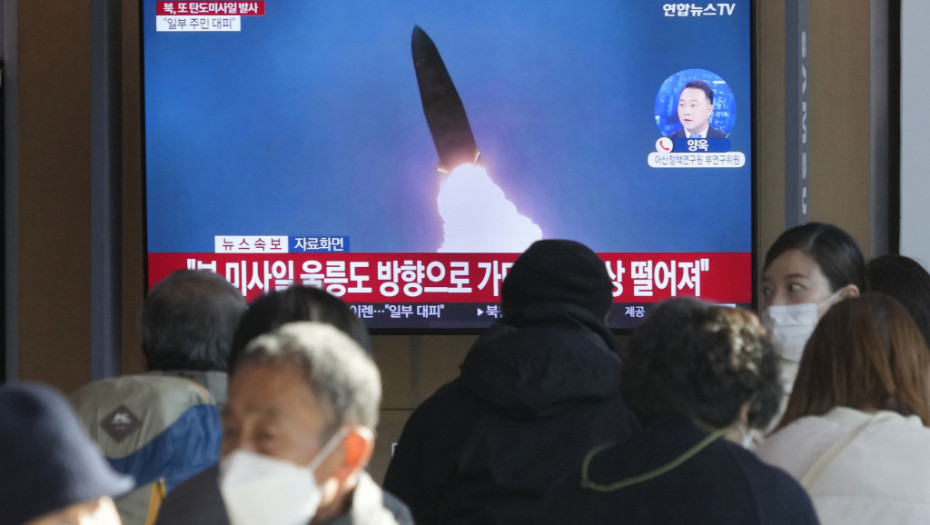 Južna Koreja podigla borbene avione: Tokom noći Pjongjang ispalio 80 raketa, Seul odgovorio