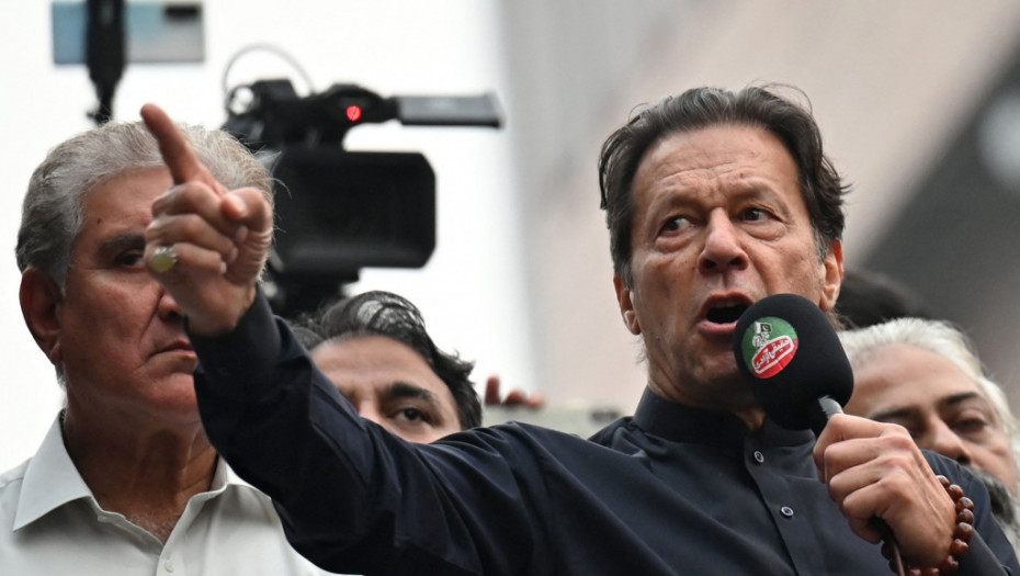 Bivši premijer Pakistana Imran Kan ranjen u nogu, pristalice tvrde da je reč o atentatu