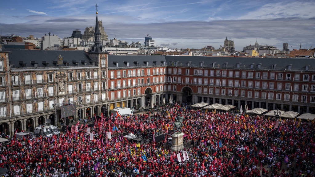 Protesti u Španiji zbog povećanih troškova života, hiljade radnika na ulicama Madrida