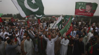 Pristalice bivšeg pakistanskog premijera protestovale širom zemlje zbog pokušaja atentata na njega