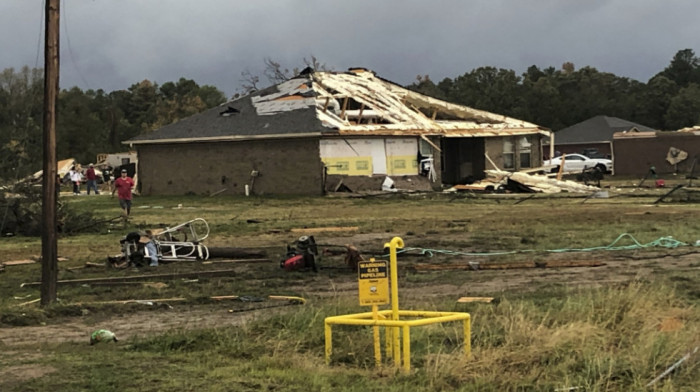 U Teksasu i Oklahomi tornado, najmanje jedna osoba poginula, oko 20 povređeno
