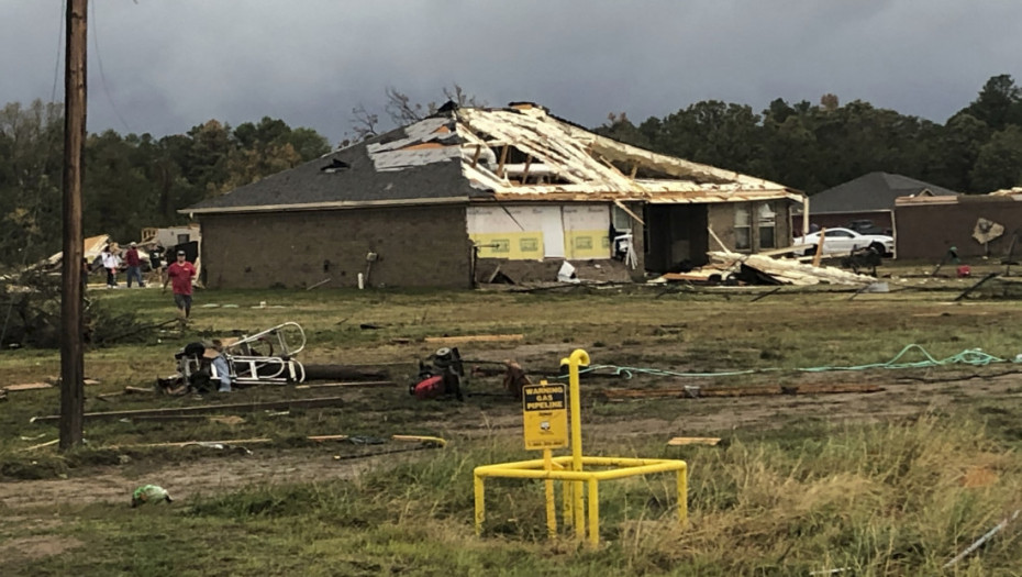 U Teksasu i Oklahomi tornado, najmanje jedna osoba poginula, oko 20 povređeno