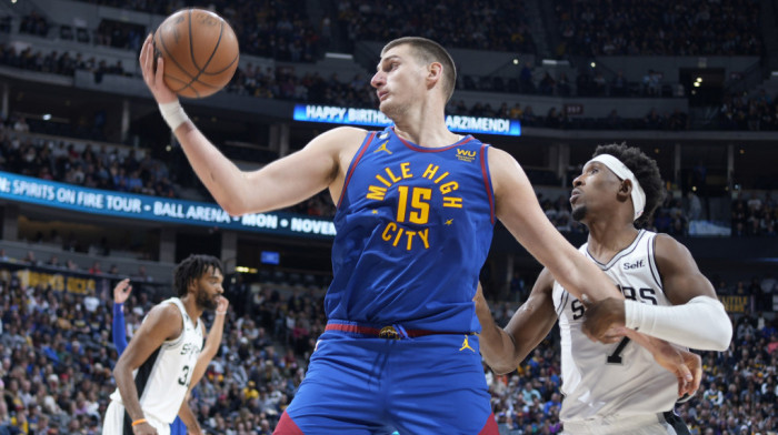 Jokić ponovo dominirao: San Antonio se loše proveo u Denveru